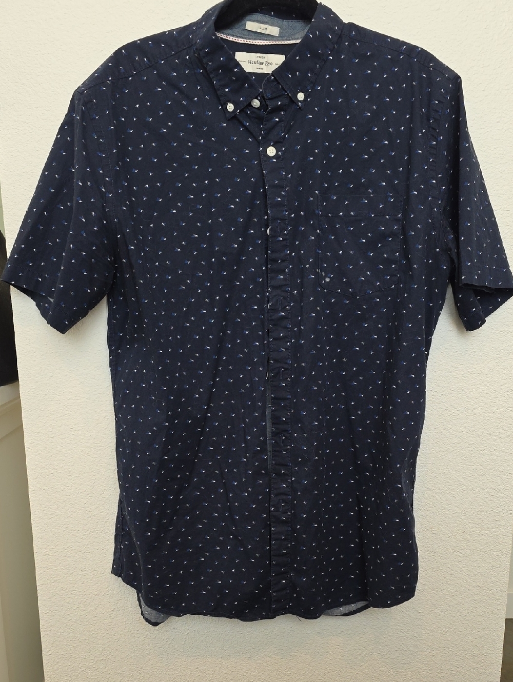 Navy Short-Sleeve Button-Up Shirt with Subtle Micro Print